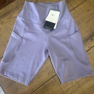 Nike Women's Light Purple 8” Bike Shorts NWT Size Small